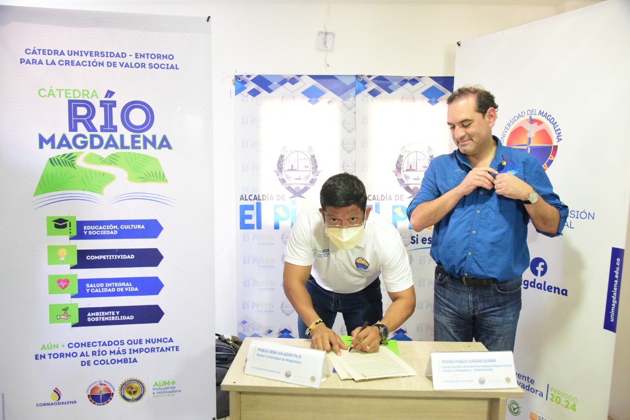 Firma del acuerdo. 