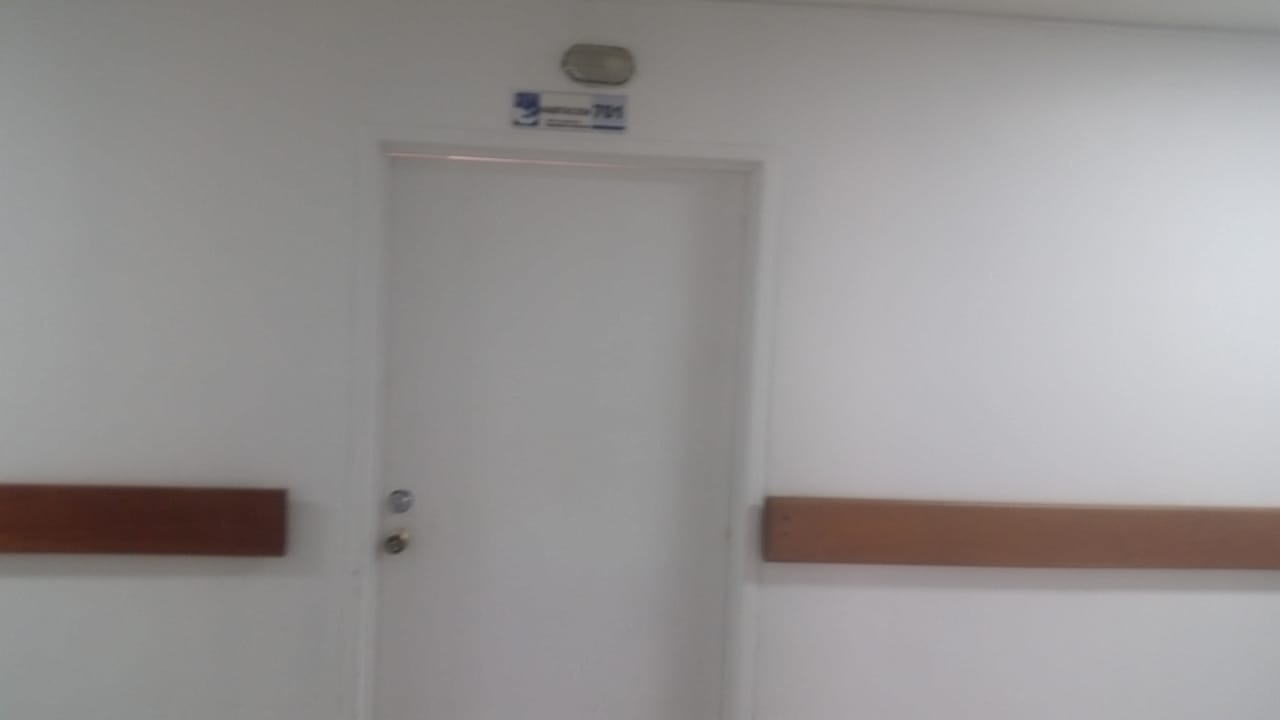 En la misma área covid hay pacientes sanos que permanecen en las habitaciones.
