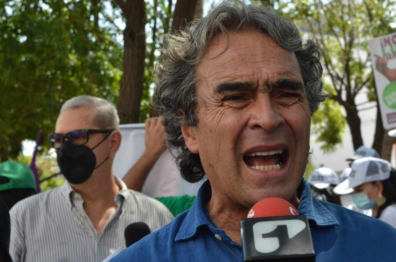 Sergio Fajardo se refirió a la grave situación del agua en Santa Marta.