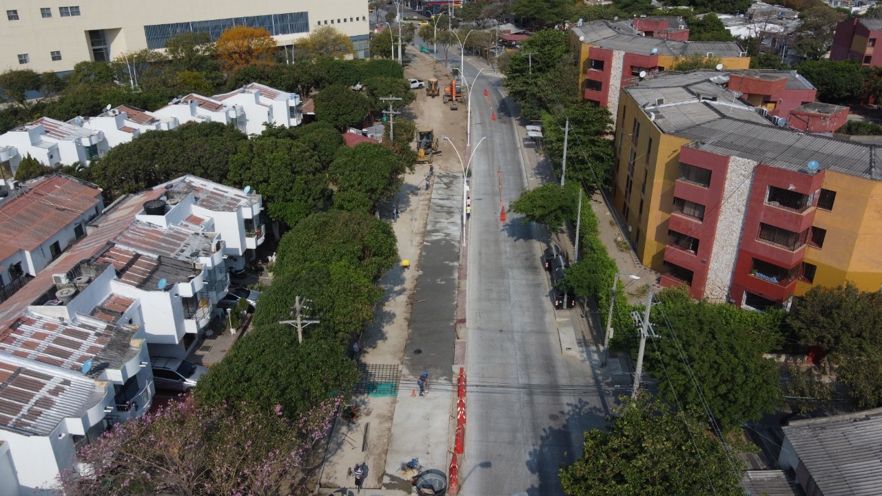 Obras en la Avenida del Río.