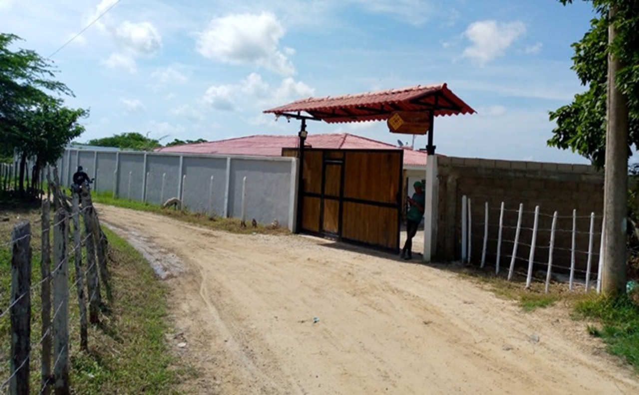 Esta fue una de las casas campestres donde también descubrieron defraudación en la energía.