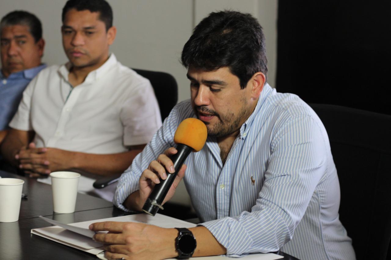Durán y Mejía votaron en blanco en su comisión. 