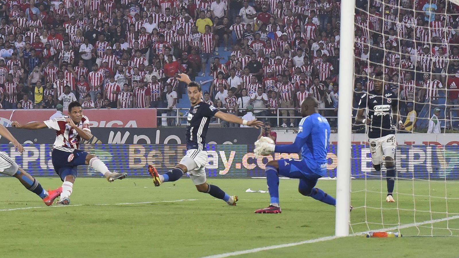 Partido entre el Junior y Independiente Medellín.