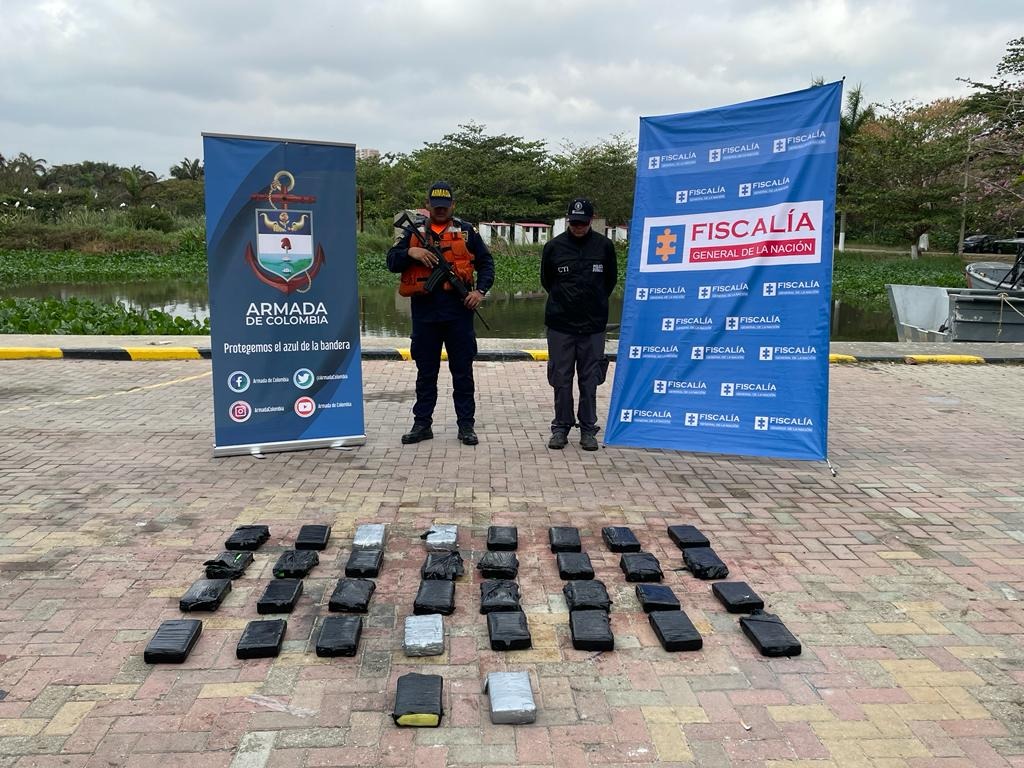 En una zona portuaria de Barranquilla fueron hallados 34 kilos de cocaína.