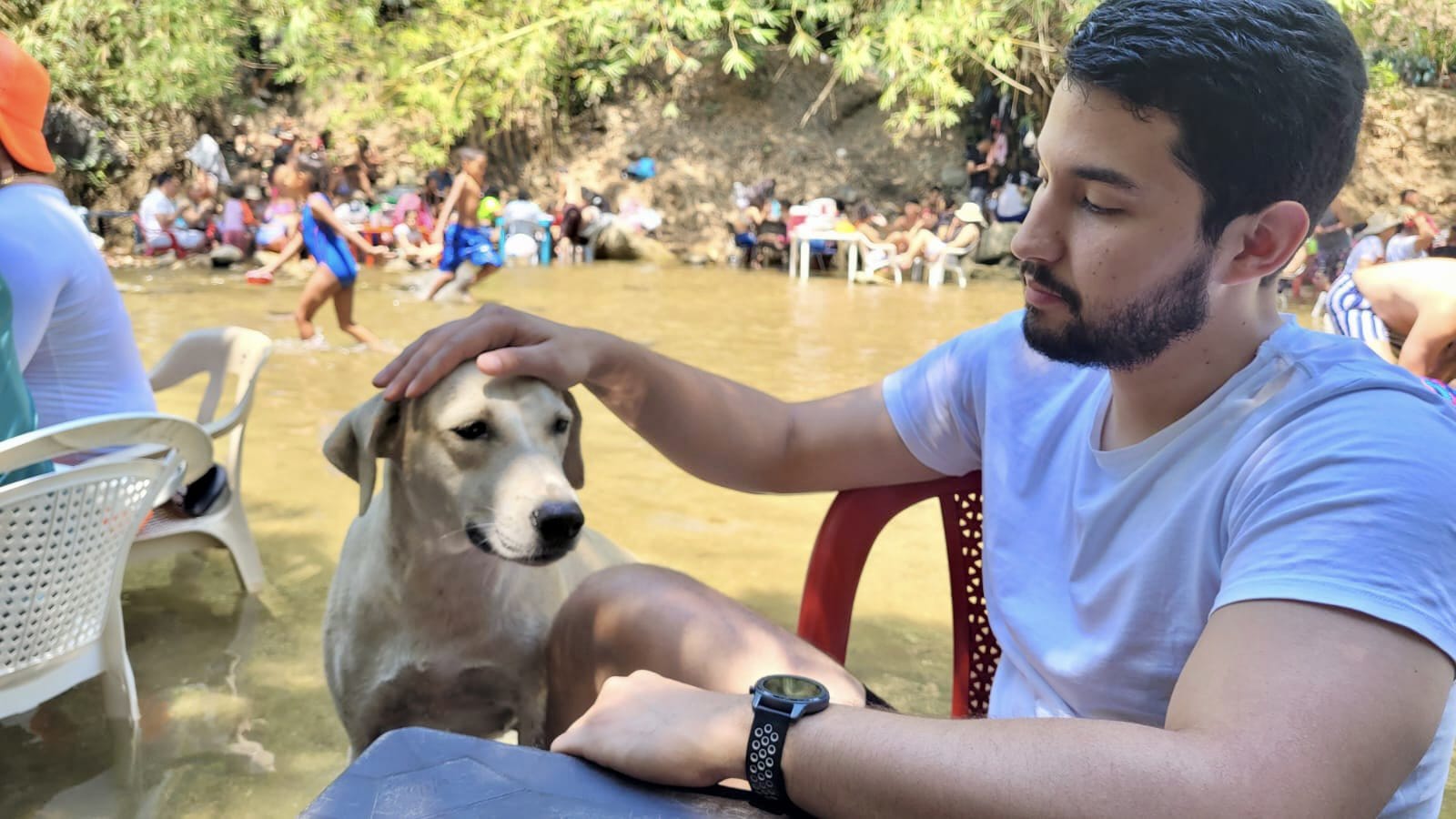 Desde distintos espacios, Freddy ha manifestado su apoyo para hacer efectiva una política pública animal en Santa Marta. 