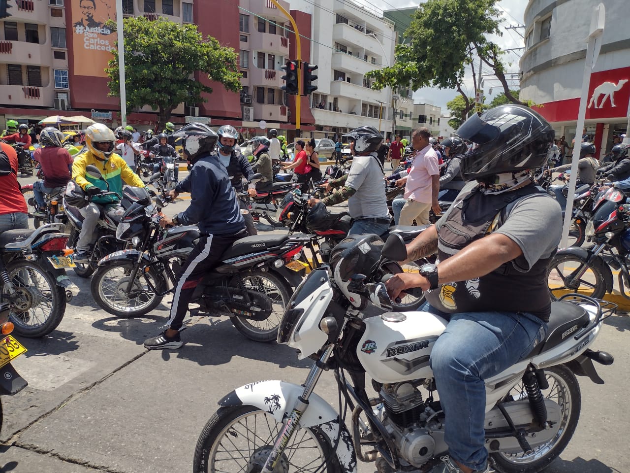 Motociclistas que participan en las protestas. 