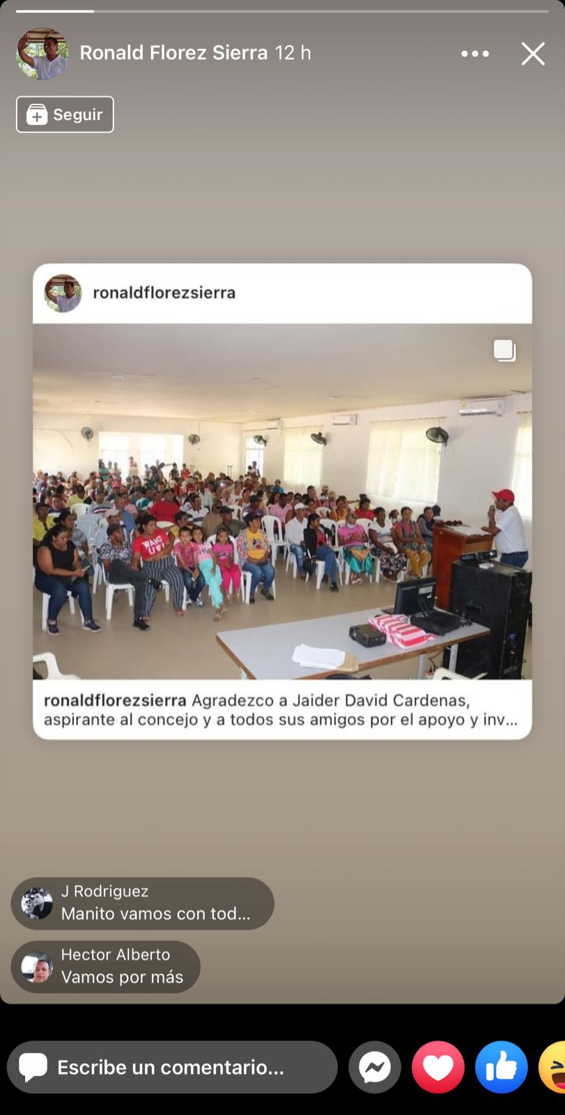 Reunión de Florez en las instalaciones del colegio