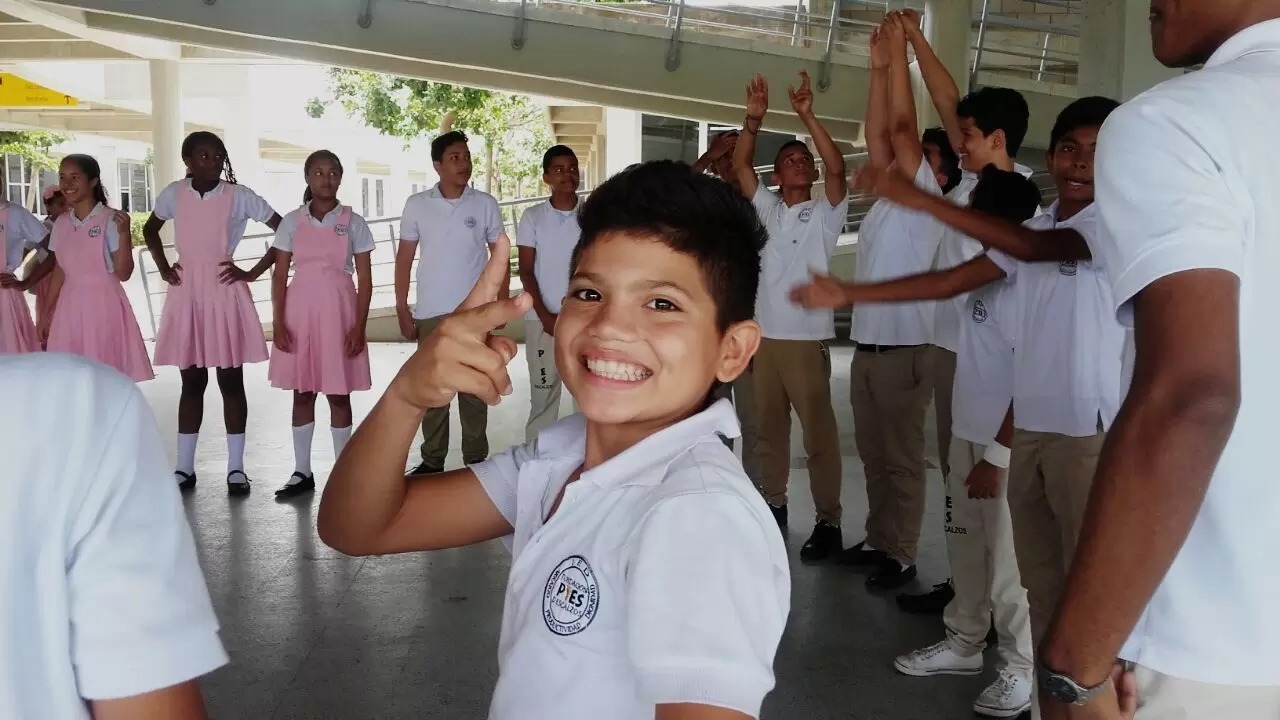 La felicidad de los estudiantes no tiene precio.