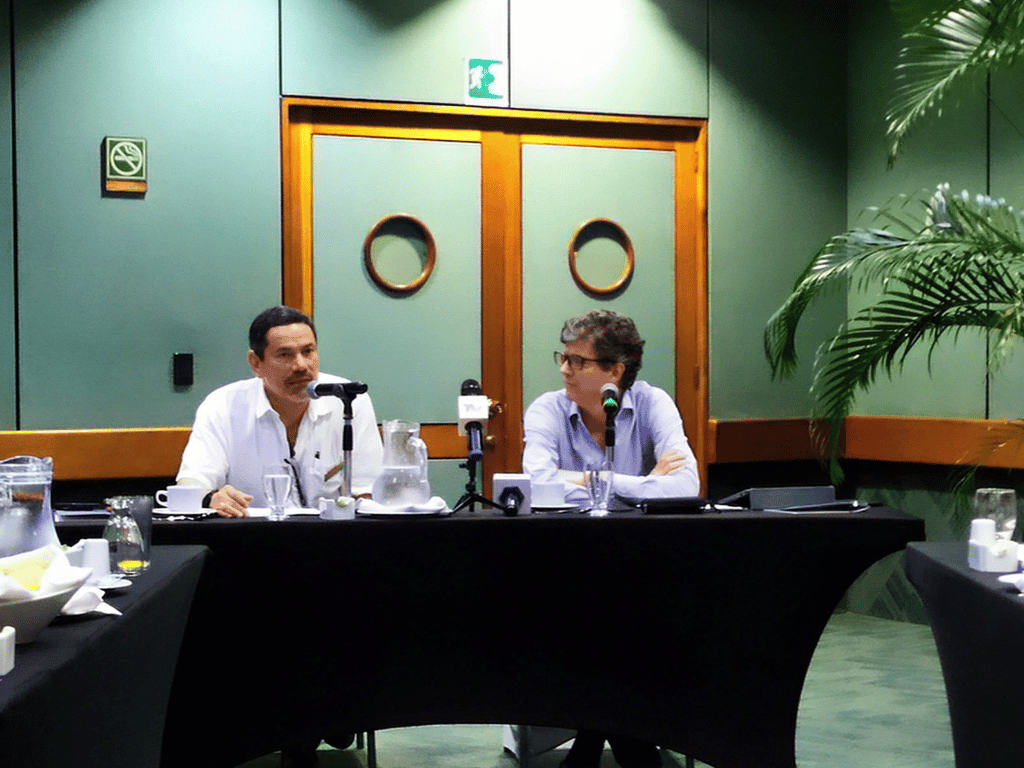 Héctor Mario Díaz, presidente y CEO de Irotama y Mauricio Ramírez, presidente de GHL