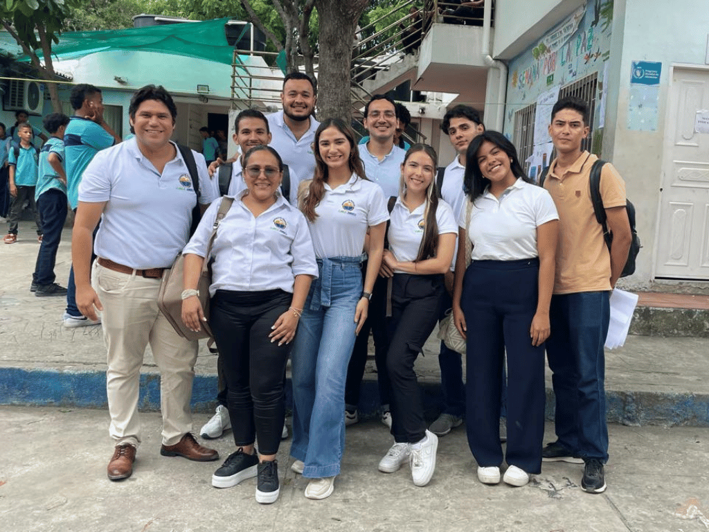 Charla a estudiantes de la Institución Educativa Don Jaca