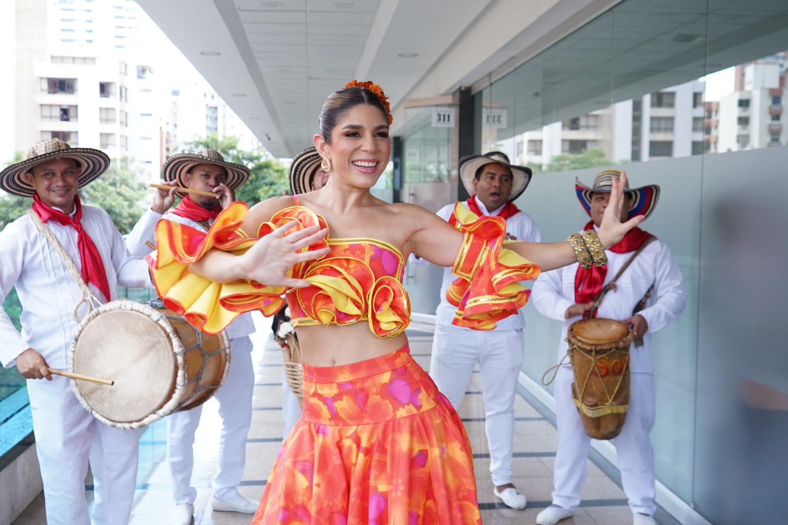 Alexsandra Estarita Villa, Reina del Carnaval de la 44.