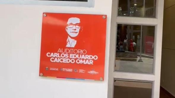 Nombre del auditorio de la sede universitaria.