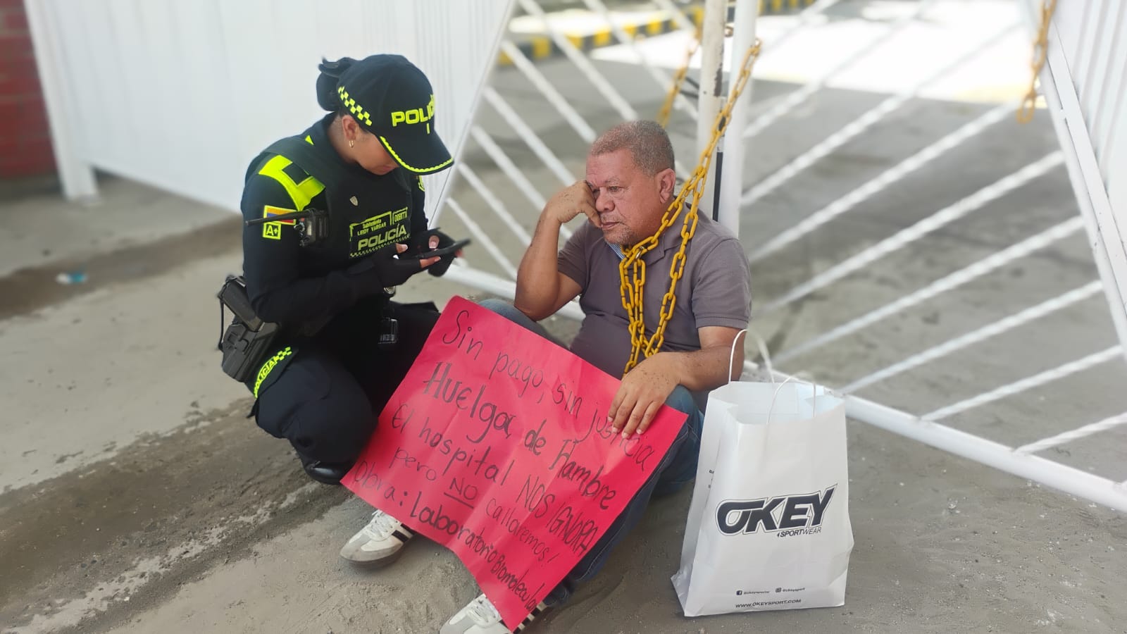 El hombre presenta quebrantos de salud.
