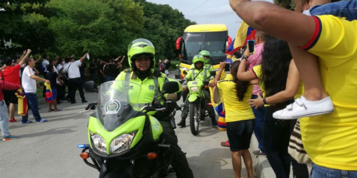 Hinchas despiden a la Selección Colombia en Barranquilla