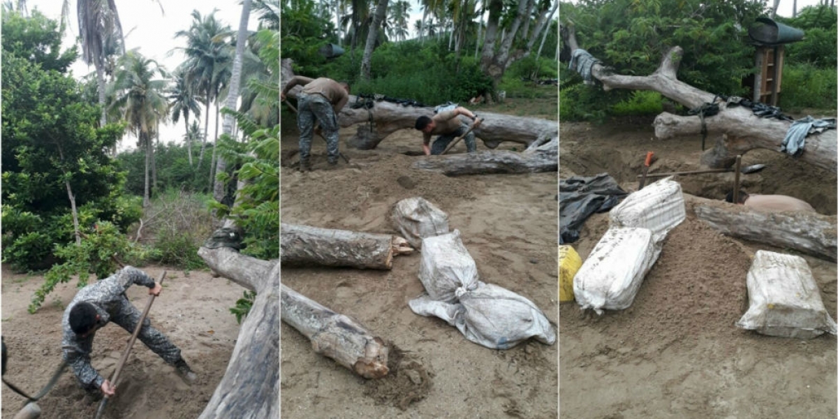 Suministrada La droga estaba enterrada en 14 bultos, que fueron sacados por hombres de la Armada Nacional.