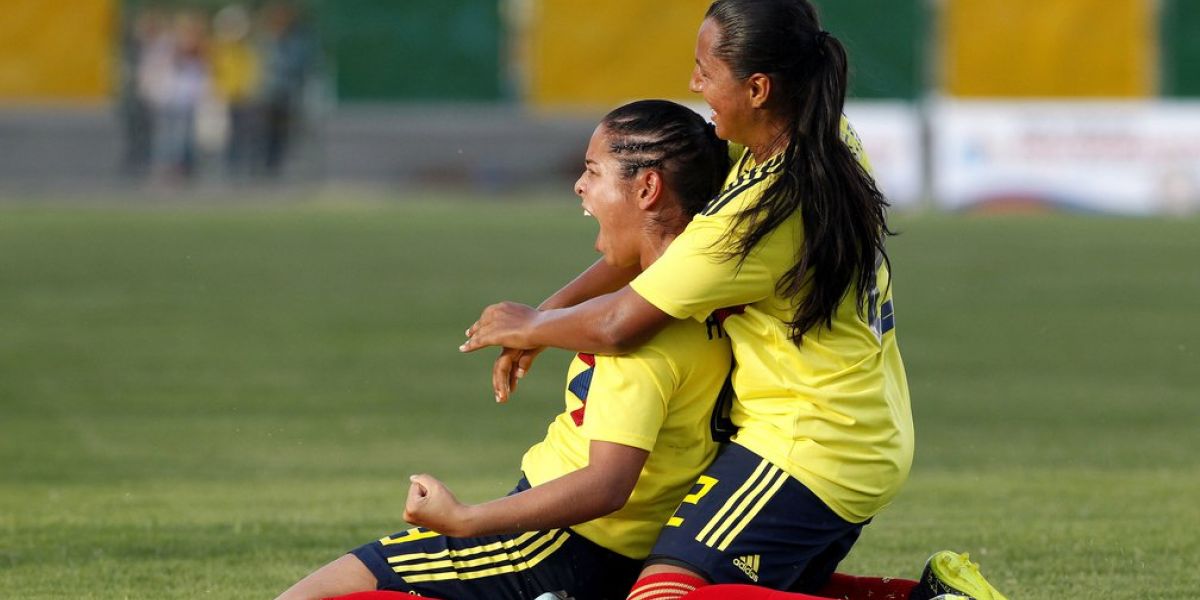 Prensa Juegos Bolivarianos. Las colombianas siguen invictas.