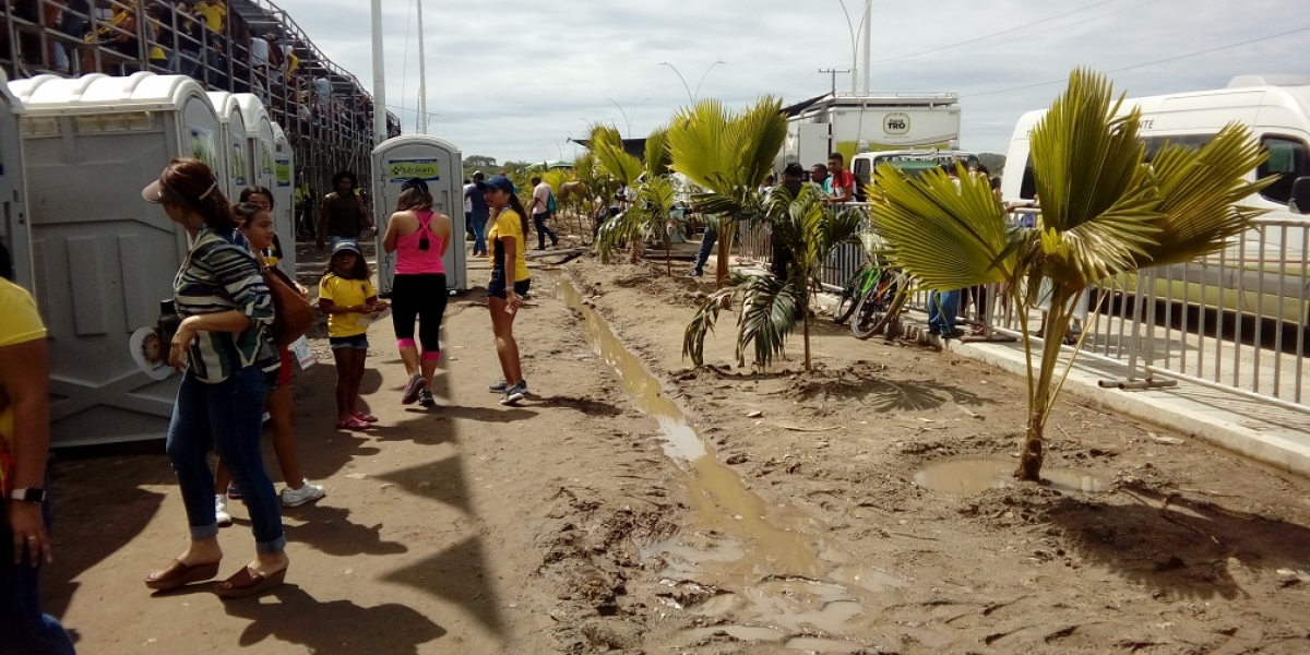 Exteriores pista Bmx, Unidad Deportiva Bureche.