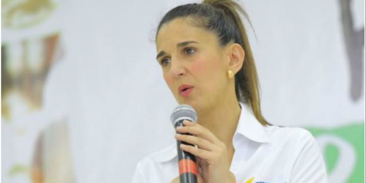 Yaneth Giha Tovar, ministra de Educación. 