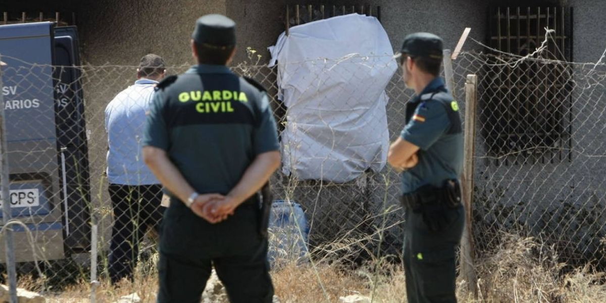  Policía busca a los autores del tiroteo.