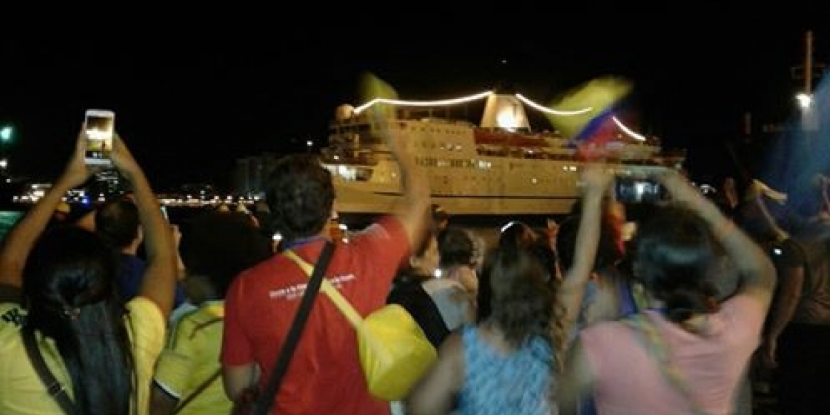 Sandra Rico. El busque Logos Hopes, en su llegada a Santa Marta.