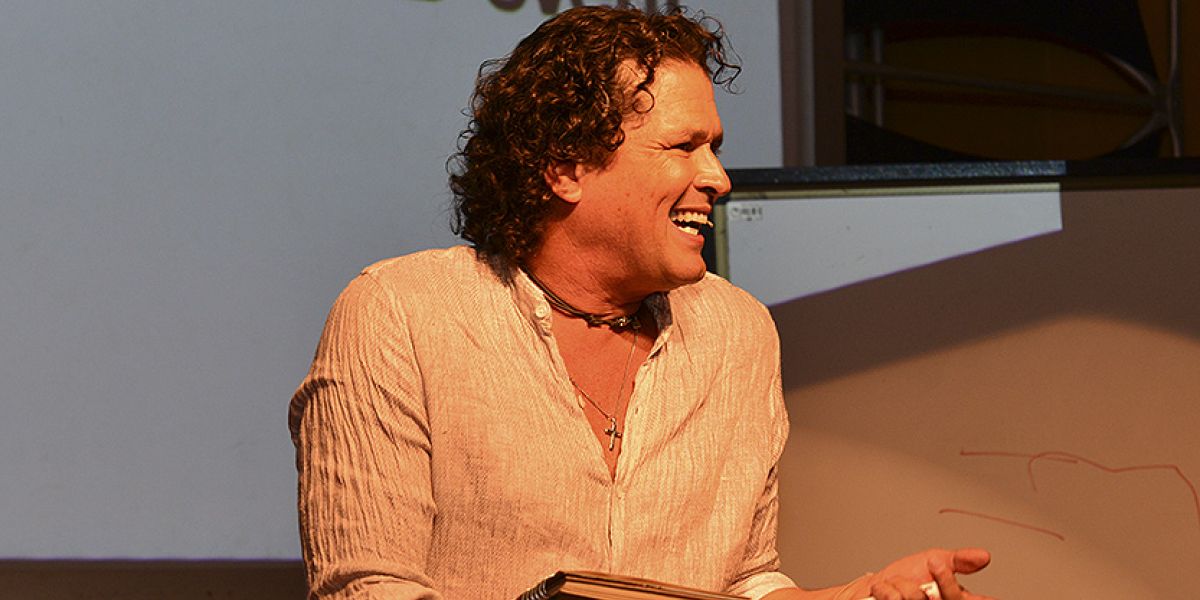 El cantante samario Carlos Vives estará en la Unimagdalena.