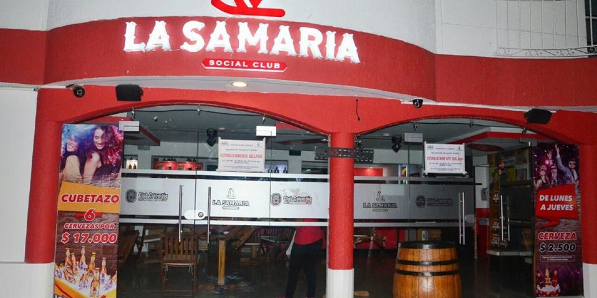 El establecimiento La Samaria Social Club fue cerrado por operar en zona residencial.