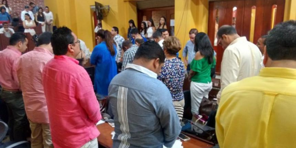 En el Concejo de Cartagena se establecía la oración al inicio de las sesiones.