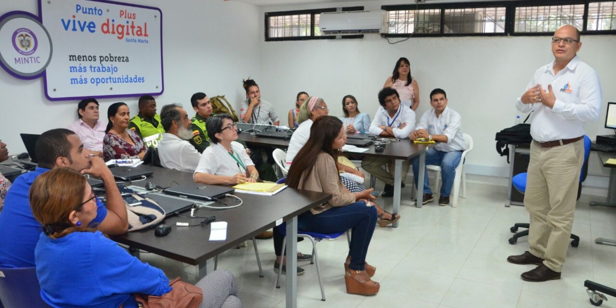 Aspecto del comité de convivencia liderado por el secretario de Educación, William Renán.