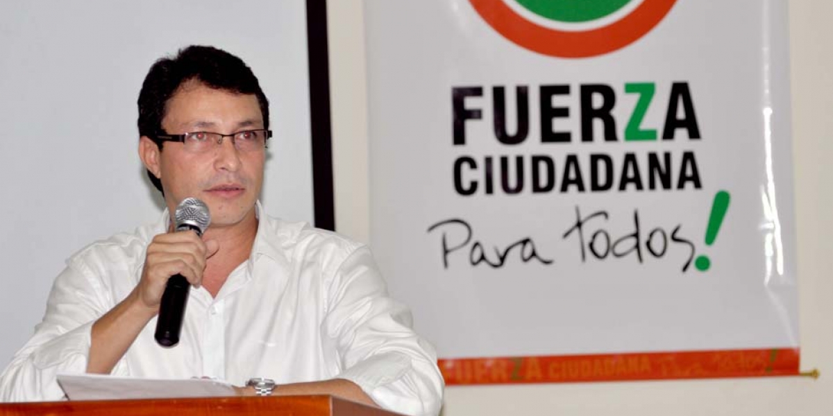 Carlos Caicedo, recibió una notificación del CNE en la que se le informa que se abrió una indagación preliminar en su contra y también de su movimiento, Fuerza Ciudadana. 