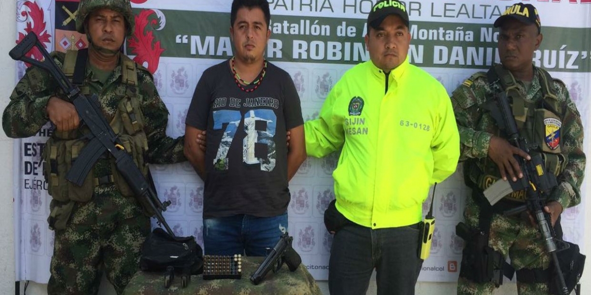 Foto: Ejército Nacional . Alías “JJ”, deberá responder por los delitos de concierto para delinquir agravado, tráfico, fabricación o porte de armas de fuego o municiones y homicidio agravado.