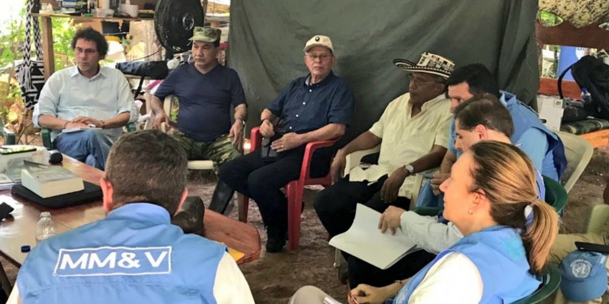 Miembros de FARC y ONU en Fonseca.