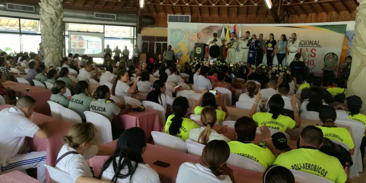 Policía Metropolitana de Santa Marta Primer simposio internacional sobre la violencia de género en Santa Marta