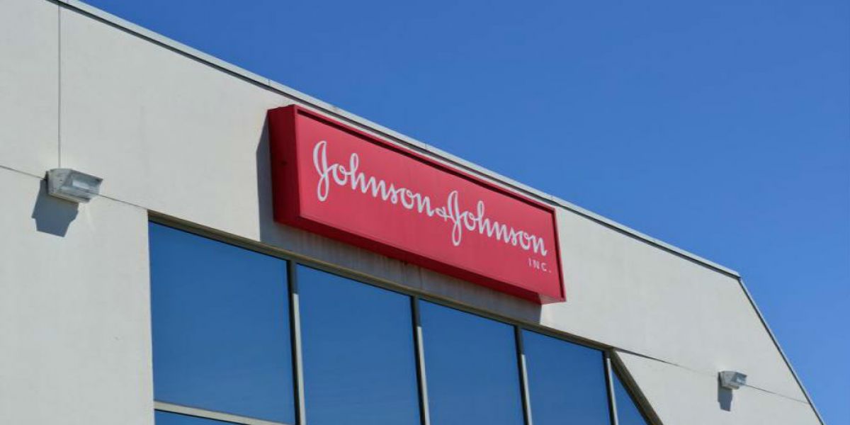 Johnson & Johnson todavía enfrenta más de 300 demandas pendientes en este sentido en California y más de 4.500 denuncias en todo el país.