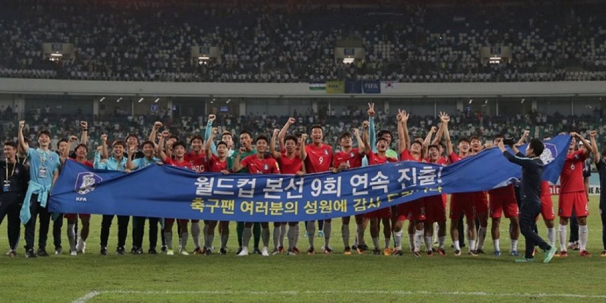 Corea del Sur celebrando la clasificación