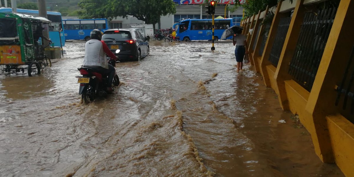 Las vías colapsaron. 