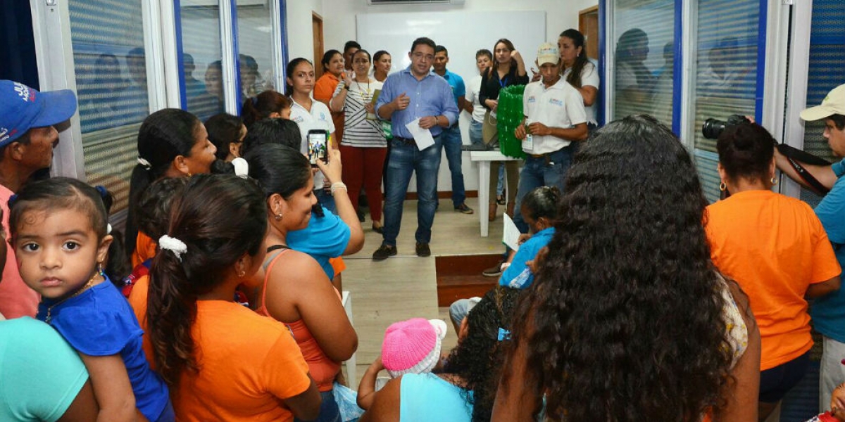 Entrega del centro de referenciación del barrio María Cecilia.