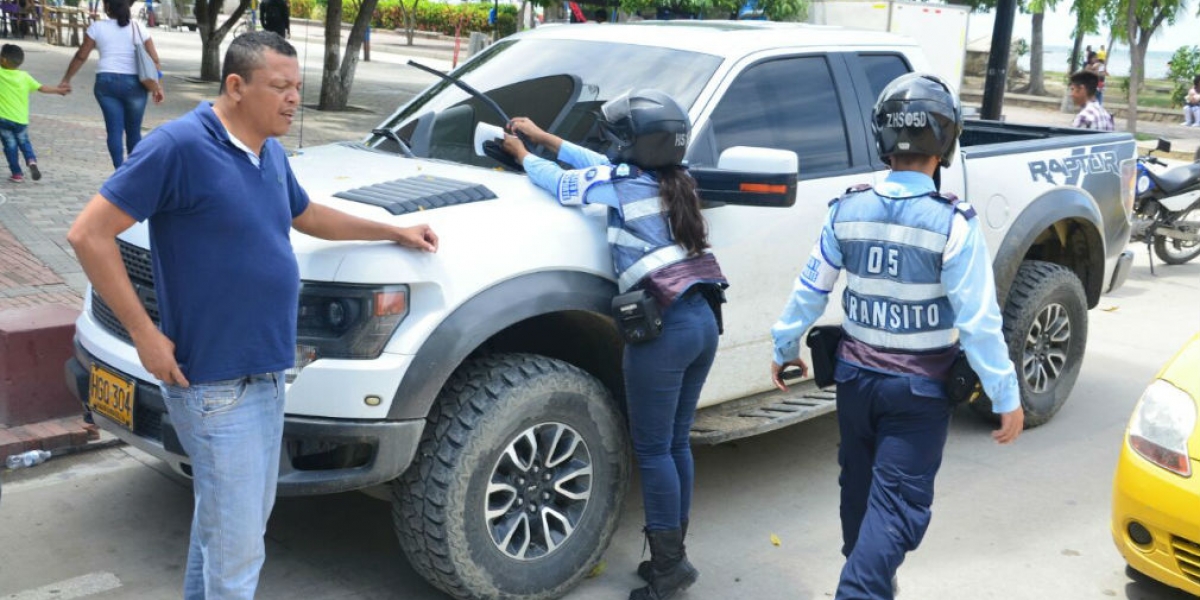 Operativos desarrollados por agentes de tránsito del Distrito.