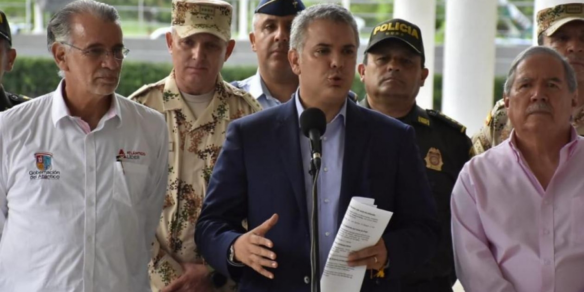  Presidente Iván Duque, lo acompañan el Gobernador del Atlántico y el Ministro de la Defensa. 