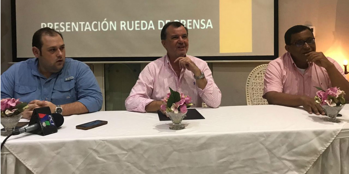 Andrés Vives, director Ejecutivo; César Riascos, presidente ejecutivo y Javier Jiménez, director de desarrollo competitivo de la Cámara de Comercio de Santa Marta.