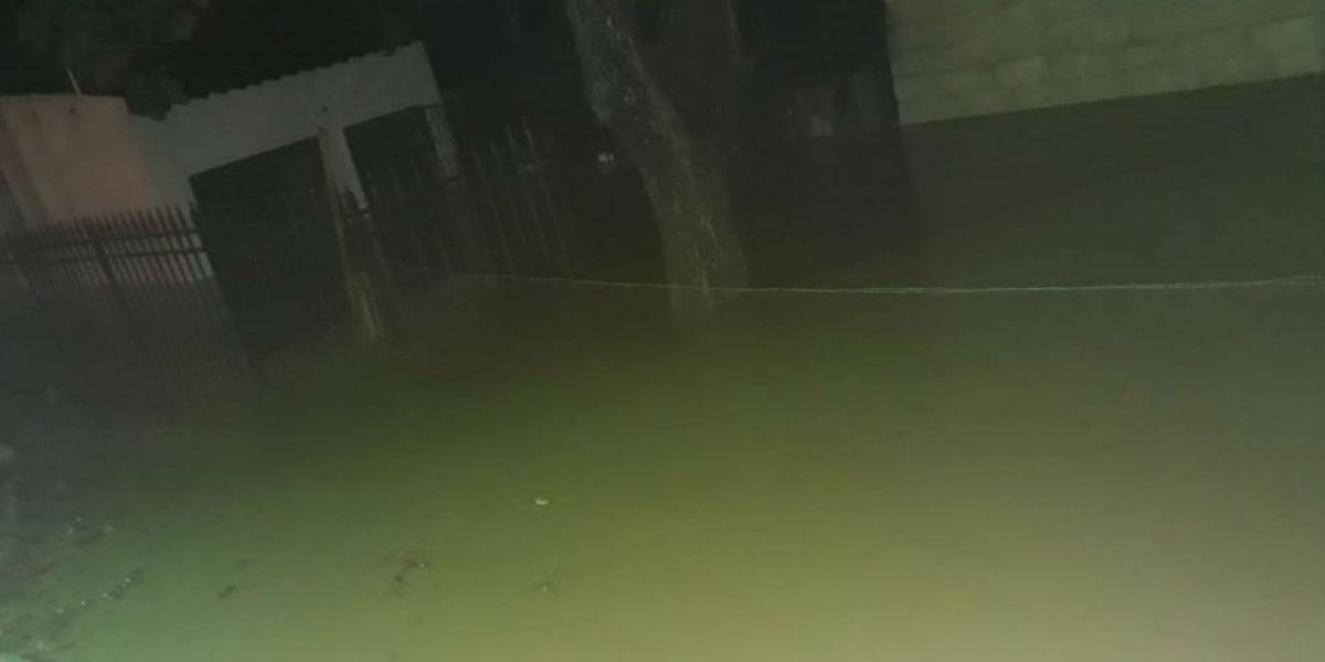 Cortesía Inundaciones en el barrio Villa del Carmen.
