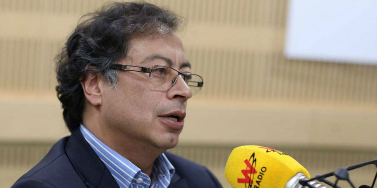 Gustavo Petro en la W