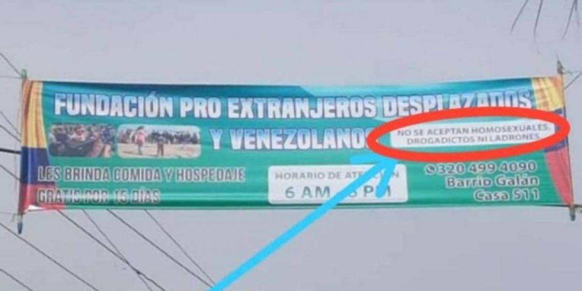 Valla discrimintaria en Bucaramanga.