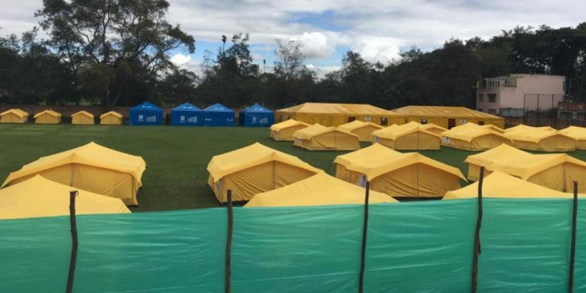 Campamento de venezolanos en Bogotá.