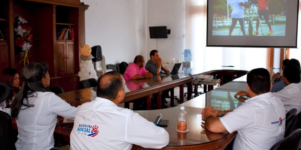 La reunión, que se realizó en la Sala de Juntas del Despacho de la gobernadora Rosa Cotes y contó con la asistencia de los alcaldes de los municipios beneficiados. 