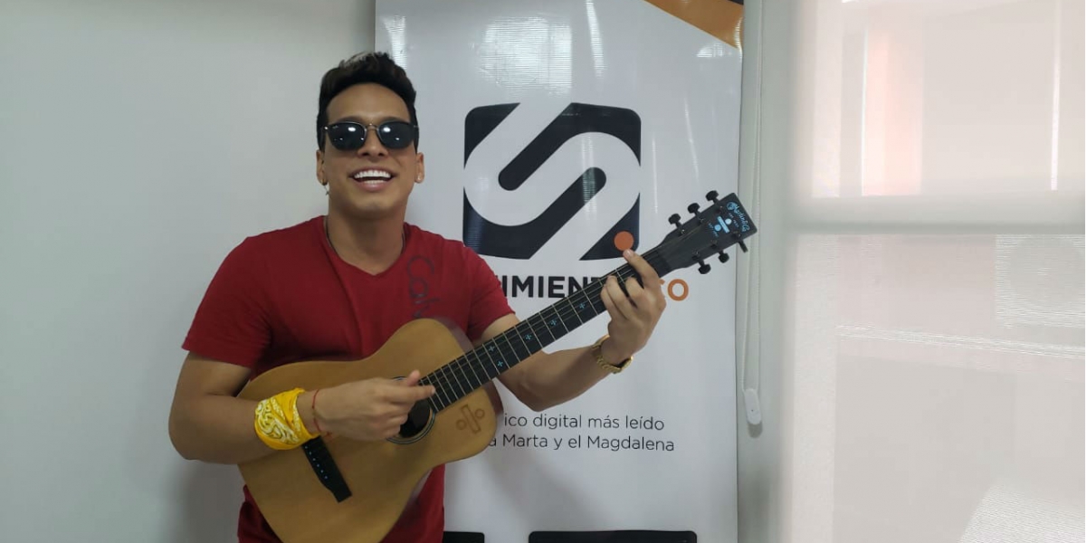 Óscar Mejía-Seguimiento Mike Rodríguez