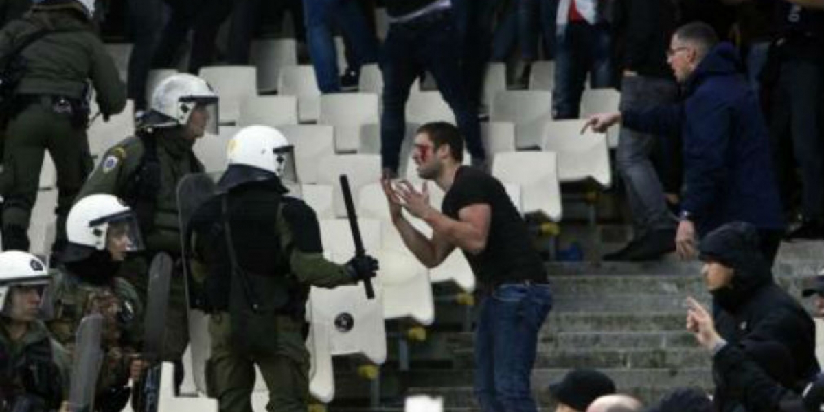 Altercados en Atenas por partido Ajax Vs. AEK