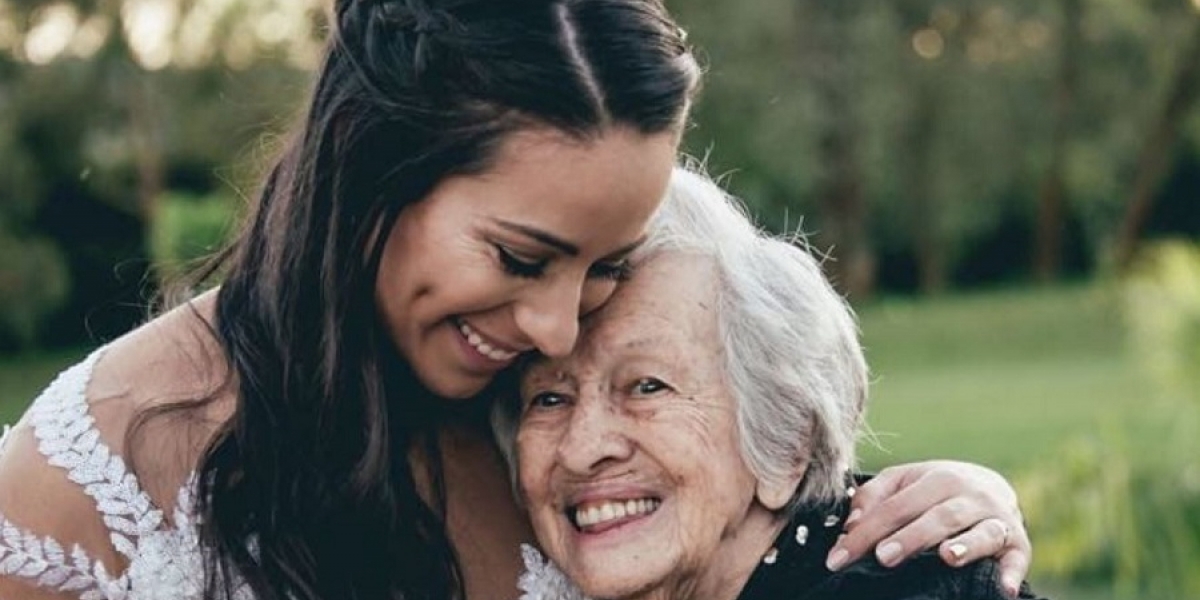 Mariana Pajón y su abuela.