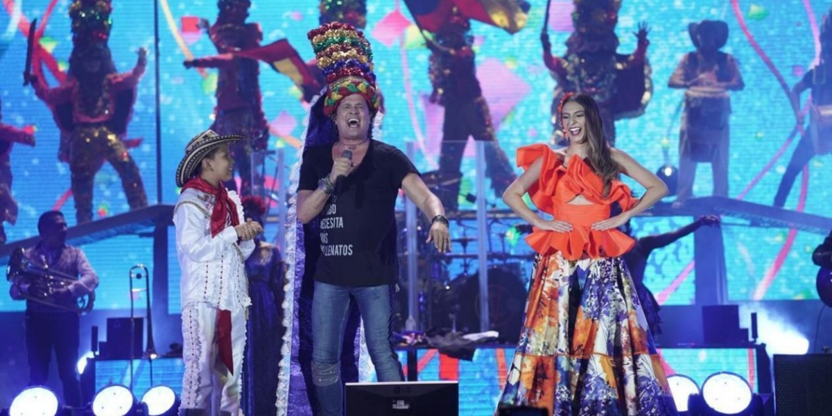 Carlos Vives, también acompañará a la realeza del Carnaval, en el tradicional desfile de Batalla de Flores.