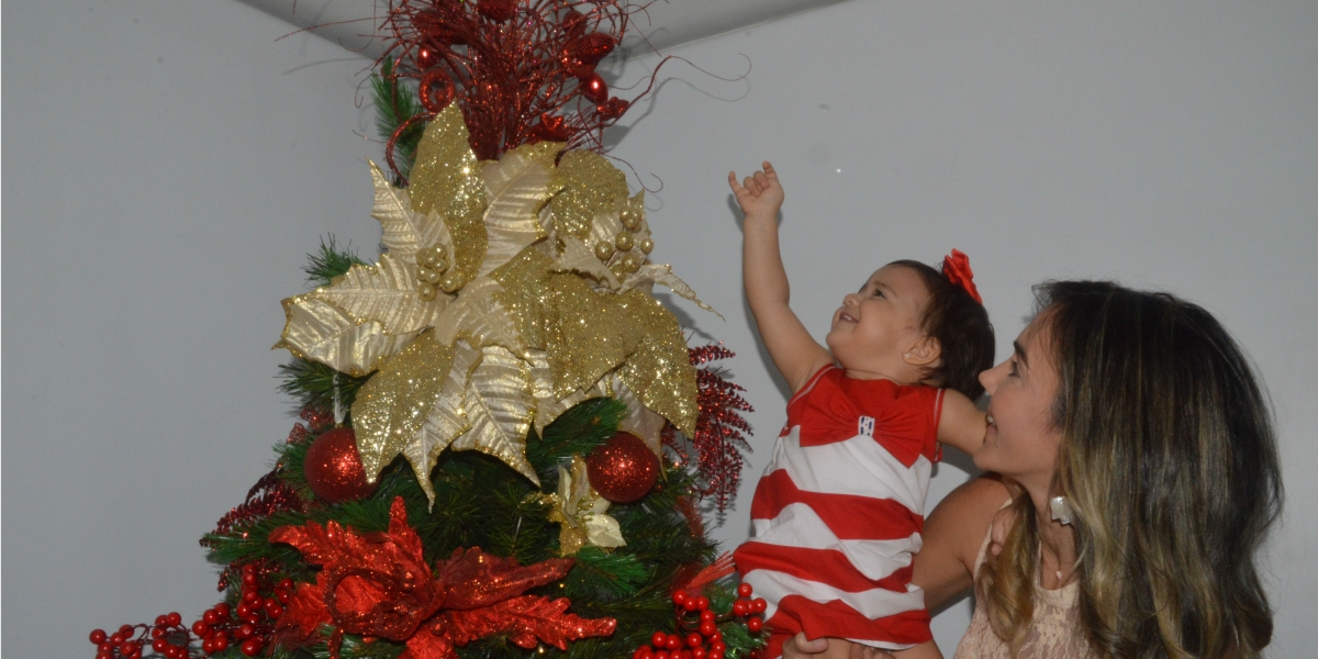 Óscar Mejía-Seguimiento Emma disfruta cada momento de la Navidad