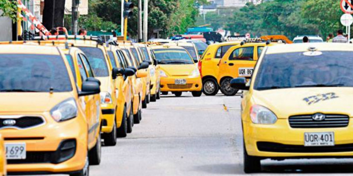 Archivo Los taxis podrán circular sin restricciones desde hoy 24 de diciembre hasta el Puente de Reyes.